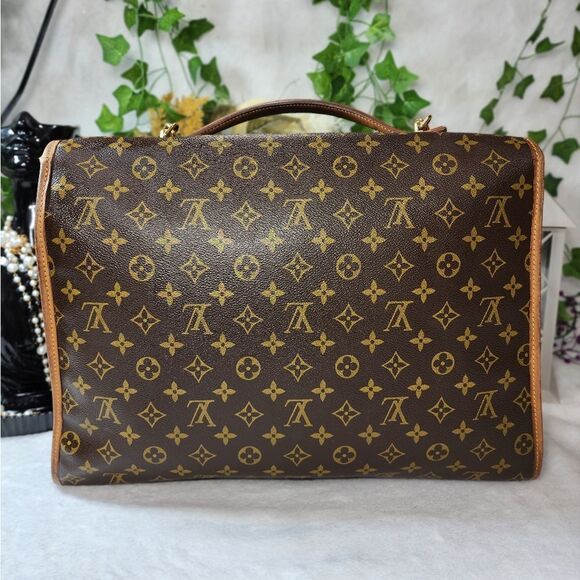 Authentic Louis Vuitton Monogram Beverly 43 with Dust Bag - Picture 5 of 17